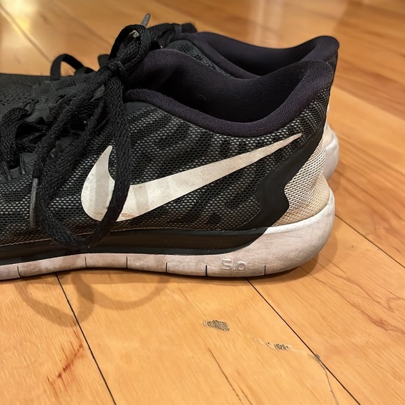 Nike free 5.0 black running shoes size us 5.5 youth, athletic shoes - Picture 4 of 10